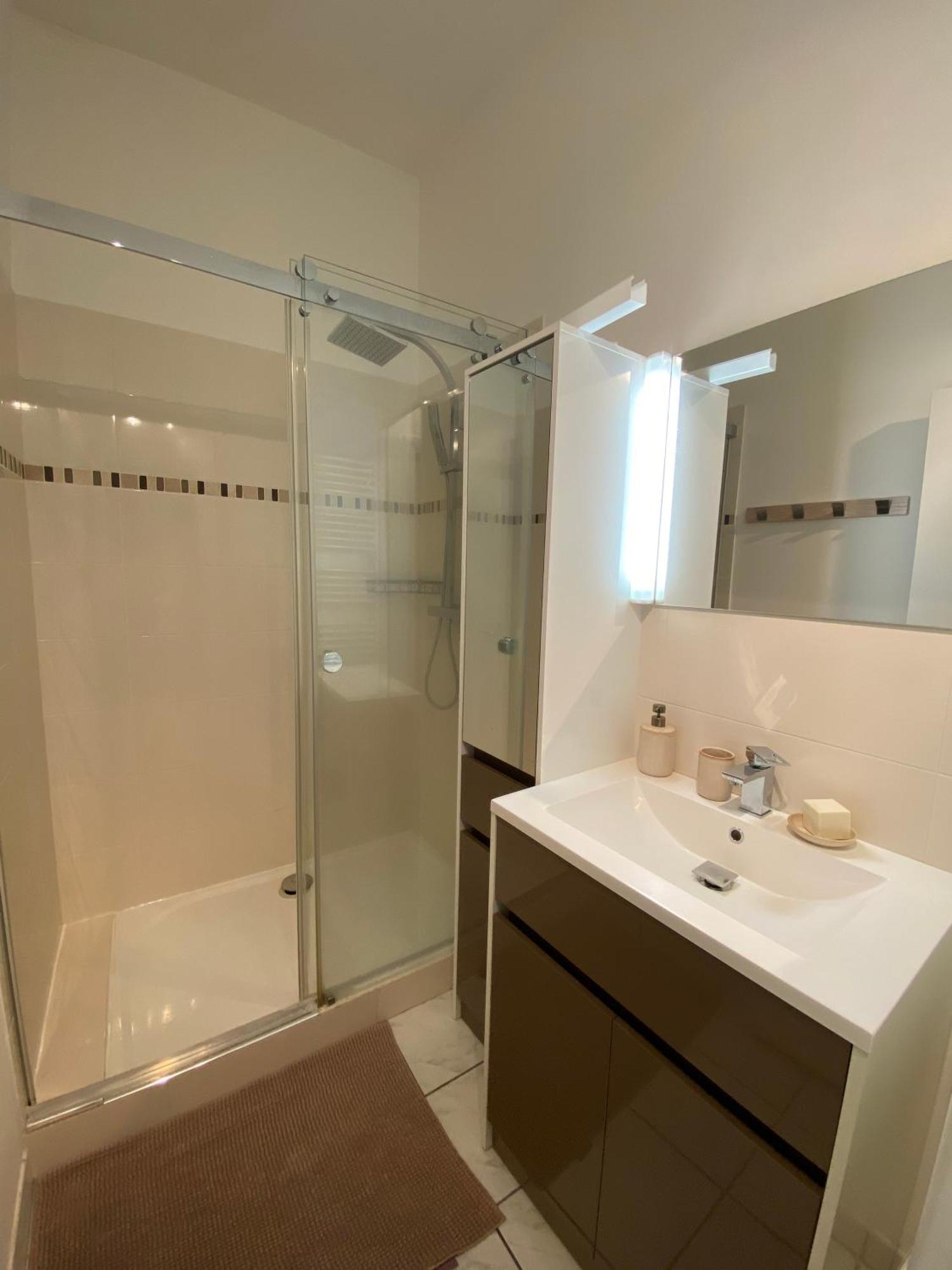 Etablissement 3 Etoiles Avec Ascenseur, 3 Appartements Lumineux Vue Port Avec Balcon, 200M De La Mer, Wifi Fibre, Tous Service Inclus Dieppe Eksteriør billede